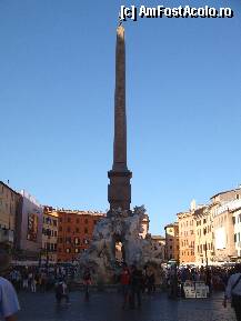 [P63] Roma,Piazza Navona -Fontana dei Quatro Fiumi » foto by mariana.olaru
 - 
<span class="allrVoted glyphicon glyphicon-heart hidden" id="av207366"></span>
<a class="m-l-10 hidden" id="sv207366" onclick="voting_Foto_DelVot(,207366,3406)" role="button">șterge vot <span class="glyphicon glyphicon-remove"></span></a>
<a id="v9207366" class=" c-red"  onclick="voting_Foto_SetVot(207366)" role="button"><span class="glyphicon glyphicon-heart-empty"></span> <b>LIKE</b> = Votează poza</a> <img class="hidden"  id="f207366W9" src="/imagini/loader.gif" border="0" /><span class="AjErrMes hidden" id="e207366ErM"></span>