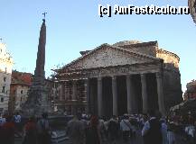 [P77] Roma,Piazza della Rotonda, cu fântâna și obeliscul său egiptean în stânga imaginii și Pantheonul în fundal » foto by mariana.olaru
 - 
<span class="allrVoted glyphicon glyphicon-heart hidden" id="av207380"></span>
<a class="m-l-10 hidden" id="sv207380" onclick="voting_Foto_DelVot(,207380,3406)" role="button">șterge vot <span class="glyphicon glyphicon-remove"></span></a>
<a id="v9207380" class=" c-red"  onclick="voting_Foto_SetVot(207380)" role="button"><span class="glyphicon glyphicon-heart-empty"></span> <b>LIKE</b> = Votează poza</a> <img class="hidden"  id="f207380W9" src="/imagini/loader.gif" border="0" /><span class="AjErrMes hidden" id="e207380ErM"></span>