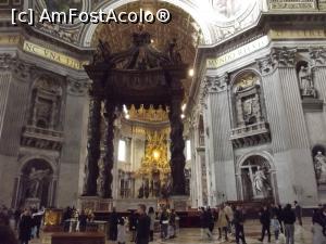 [P38] Baldachinul papal din Bazilica San Pietro » foto by irinad
 - 
<span class="allrVoted glyphicon glyphicon-heart hidden" id="av838437"></span>
<a class="m-l-10 hidden" id="sv838437" onclick="voting_Foto_DelVot(,838437,3406)" role="button">șterge vot <span class="glyphicon glyphicon-remove"></span></a>
<a id="v9838437" class=" c-red"  onclick="voting_Foto_SetVot(838437)" role="button"><span class="glyphicon glyphicon-heart-empty"></span> <b>LIKE</b> = Votează poza</a> <img class="hidden"  id="f838437W9" src="/imagini/loader.gif" border="0" /><span class="AjErrMes hidden" id="e838437ErM"></span>