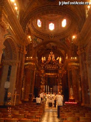 [P40] Insula Gozo - Victoria, Biserica Sf. Gheorghe, interior.  » foto by iulianic
 - 
<span class="allrVoted glyphicon glyphicon-heart hidden" id="av577481"></span>
<a class="m-l-10 hidden" id="sv577481" onclick="voting_Foto_DelVot(,577481,3422)" role="button">șterge vot <span class="glyphicon glyphicon-remove"></span></a>
<a id="v9577481" class=" c-red"  onclick="voting_Foto_SetVot(577481)" role="button"><span class="glyphicon glyphicon-heart-empty"></span> <b>LIKE</b> = Votează poza</a> <img class="hidden"  id="f577481W9" src="/imagini/loader.gif" border="0" /><span class="AjErrMes hidden" id="e577481ErM"></span>