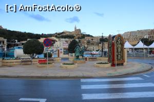 [P03] Malta, Insula Gozo, Mgarr, zona portului, vizavi de clădirea Terminalului pentru ferry, sus pe deal Biserica Madona din Lourdes, mergem spre ea... » foto by mprofeanu
 - 
<span class="allrVoted glyphicon glyphicon-heart hidden" id="av1275902"></span>
<a class="m-l-10 hidden" id="sv1275902" onclick="voting_Foto_DelVot(,1275902,3422)" role="button">șterge vot <span class="glyphicon glyphicon-remove"></span></a>
<a id="v91275902" class=" c-red"  onclick="voting_Foto_SetVot(1275902)" role="button"><span class="glyphicon glyphicon-heart-empty"></span> <b>LIKE</b> = Votează poza</a> <img class="hidden"  id="f1275902W9" src="/imagini/loader.gif" border="0" /><span class="AjErrMes hidden" id="e1275902ErM"></span>