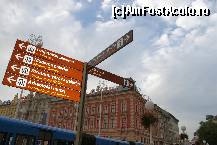 [P04] Ca în orice oraş turistic şi în Zagreb se află peste tot indicatoare spre obiectivele turistice » foto by Costi
 - 
<span class="allrVoted glyphicon glyphicon-heart hidden" id="av134243"></span>
<a class="m-l-10 hidden" id="sv134243" onclick="voting_Foto_DelVot(,134243,3430)" role="button">șterge vot <span class="glyphicon glyphicon-remove"></span></a>
<a id="v9134243" class=" c-red"  onclick="voting_Foto_SetVot(134243)" role="button"><span class="glyphicon glyphicon-heart-empty"></span> <b>LIKE</b> = Votează poza</a> <img class="hidden"  id="f134243W9" src="/imagini/loader.gif" border="0" /><span class="AjErrMes hidden" id="e134243ErM"></span>