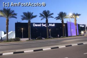 [P39] Ein Bokek, Dead Sea Mall, seara...  » foto by mprofeanu
 - 
<span class="allrVoted glyphicon glyphicon-heart hidden" id="av1148149"></span>
<a class="m-l-10 hidden" id="sv1148149" onclick="voting_Foto_DelVot(,1148149,3433)" role="button">șterge vot <span class="glyphicon glyphicon-remove"></span></a>
<a id="v91148149" class=" c-red"  onclick="voting_Foto_SetVot(1148149)" role="button"><span class="glyphicon glyphicon-heart-empty"></span> <b>LIKE</b> = Votează poza</a> <img class="hidden"  id="f1148149W9" src="/imagini/loader.gif" border="0" /><span class="AjErrMes hidden" id="e1148149ErM"></span>