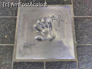 [P05] Plăcuțe dedicate celebrităților » foto by crismis
 - 
<span class="allrVoted glyphicon glyphicon-heart hidden" id="av1522186"></span>
<a class="m-l-10 hidden" id="sv1522186" onclick="voting_Foto_DelVot(,1522186,3467)" role="button">șterge vot <span class="glyphicon glyphicon-remove"></span></a>
<a id="v91522186" class=" c-red"  onclick="voting_Foto_SetVot(1522186)" role="button"><span class="glyphicon glyphicon-heart-empty"></span> <b>LIKE</b> = Votează poza</a> <img class="hidden"  id="f1522186W9" src="/imagini/loader.gif" border="0" /><span class="AjErrMes hidden" id="e1522186ErM"></span>