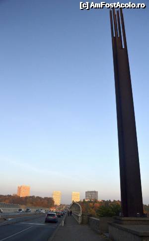 [P05] Alte după-amieze prin capitala Marelui Ducat - pe podul Marii ducese Charlotte, privind spre Kirchberg » foto by Dragoș_MD
 - 
<span class="allrVoted glyphicon glyphicon-heart hidden" id="av695332"></span>
<a class="m-l-10 hidden" id="sv695332" onclick="voting_Foto_DelVot(,695332,3489)" role="button">șterge vot <span class="glyphicon glyphicon-remove"></span></a>
<a id="v9695332" class=" c-red"  onclick="voting_Foto_SetVot(695332)" role="button"><span class="glyphicon glyphicon-heart-empty"></span> <b>LIKE</b> = Votează poza</a> <img class="hidden"  id="f695332W9" src="/imagini/loader.gif" border="0" /><span class="AjErrMes hidden" id="e695332ErM"></span>