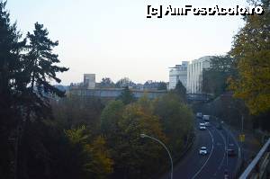 [P06] Alte după-amieze prin capitala Marelui Ducat - se vede în plan secund pasarela peste șosea care duce la liftul ce va coborî în valea Alzettei » foto by Dragoș_MD
 - 
<span class="allrVoted glyphicon glyphicon-heart hidden" id="av695335"></span>
<a class="m-l-10 hidden" id="sv695335" onclick="voting_Foto_DelVot(,695335,3489)" role="button">șterge vot <span class="glyphicon glyphicon-remove"></span></a>
<a id="v9695335" class=" c-red"  onclick="voting_Foto_SetVot(695335)" role="button"><span class="glyphicon glyphicon-heart-empty"></span> <b>LIKE</b> = Votează poza</a> <img class="hidden"  id="f695335W9" src="/imagini/loader.gif" border="0" /><span class="AjErrMes hidden" id="e695335ErM"></span>