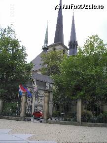 [P26] Place Clairefontaine, cu vedere spre catedrala Notre Dame » foto by Costi
 - 
<span class="allrVoted glyphicon glyphicon-heart hidden" id="av25976"></span>
<a class="m-l-10 hidden" id="sv25976" onclick="voting_Foto_DelVot(,25976,3489)" role="button">șterge vot <span class="glyphicon glyphicon-remove"></span></a>
<a id="v925976" class=" c-red"  onclick="voting_Foto_SetVot(25976)" role="button"><span class="glyphicon glyphicon-heart-empty"></span> <b>LIKE</b> = Votează poza</a> <img class="hidden"  id="f25976W9" src="/imagini/loader.gif" border="0" /><span class="AjErrMes hidden" id="e25976ErM"></span>