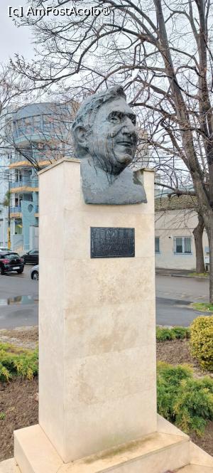 [P02] Chipul marelui actor Jean Constantin.. » foto by tata123 🔱
 - 
<span class="allrVoted glyphicon glyphicon-heart hidden" id="av1523982"></span>
<a class="m-l-10 hidden" id="sv1523982" onclick="voting_Foto_DelVot(,1523982,3496)" role="button">șterge vot <span class="glyphicon glyphicon-remove"></span></a>
<a id="v91523982" class=" c-red"  onclick="voting_Foto_SetVot(1523982)" role="button"><span class="glyphicon glyphicon-heart-empty"></span> <b>LIKE</b> = Votează poza</a> <img class="hidden"  id="f1523982W9" src="/imagini/loader.gif" border="0" /><span class="AjErrMes hidden" id="e1523982ErM"></span>