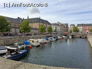 [P29] Copenhaga, Stormbroen - Podul Furtunii în plan secund pozat de pe Marmorbroen - Podul de Marmură și Canalul Frederiksholm, mergem spre Nationalmuseet - Muzeul Național » foto by mprofeanu
 - 
<span class="allrVoted glyphicon glyphicon-heart hidden" id="av1506242"></span>
<a class="m-l-10 hidden" id="sv1506242" onclick="voting_Foto_DelVot(,1506242,3497)" role="button">șterge vot <span class="glyphicon glyphicon-remove"></span></a>
<a id="v91506242" class=" c-red"  onclick="voting_Foto_SetVot(1506242)" role="button"><span class="glyphicon glyphicon-heart-empty"></span> <b>LIKE</b> = Votează poza</a> <img class="hidden"  id="f1506242W9" src="/imagini/loader.gif" border="0" /><span class="AjErrMes hidden" id="e1506242ErM"></span>