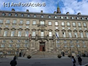 [P78] Copenhaga, Folketinget – Parlamentul Danez » foto by mprofeanu
 - 
<span class="allrVoted glyphicon glyphicon-heart hidden" id="av1506291"></span>
<a class="m-l-10 hidden" id="sv1506291" onclick="voting_Foto_DelVot(,1506291,3497)" role="button">șterge vot <span class="glyphicon glyphicon-remove"></span></a>
<a id="v91506291" class=" c-red"  onclick="voting_Foto_SetVot(1506291)" role="button"><span class="glyphicon glyphicon-heart-empty"></span> <b>LIKE</b> = Votează poza</a> <img class="hidden"  id="f1506291W9" src="/imagini/loader.gif" border="0" /><span class="AjErrMes hidden" id="e1506291ErM"></span>