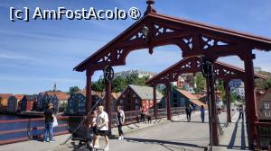 [P26] La pas prin Trondheim » foto by elenaadina
 - 
<span class="allrVoted glyphicon glyphicon-heart hidden" id="av1513099"></span>
<a class="m-l-10 hidden" id="sv1513099" onclick="voting_Foto_DelVot(,1513099,3499)" role="button">șterge vot <span class="glyphicon glyphicon-remove"></span></a>
<a id="v91513099" class=" c-red"  onclick="voting_Foto_SetVot(1513099)" role="button"><span class="glyphicon glyphicon-heart-empty"></span> <b>LIKE</b> = Votează poza</a> <img class="hidden"  id="f1513099W9" src="/imagini/loader.gif" border="0" /><span class="AjErrMes hidden" id="e1513099ErM"></span>