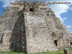 [P04] piramida uxmal » foto by buterfly*
 - 
<span class="allrVoted glyphicon glyphicon-heart hidden" id="av507700"></span>
<a class="m-l-10 hidden" id="sv507700" onclick="voting_Foto_DelVot(,507700,3507)" role="button">șterge vot <span class="glyphicon glyphicon-remove"></span></a>
<a id="v9507700" class=" c-red"  onclick="voting_Foto_SetVot(507700)" role="button"><span class="glyphicon glyphicon-heart-empty"></span> <b>LIKE</b> = Votează poza</a> <img class="hidden"  id="f507700W9" src="/imagini/loader.gif" border="0" /><span class="AjErrMes hidden" id="e507700ErM"></span>