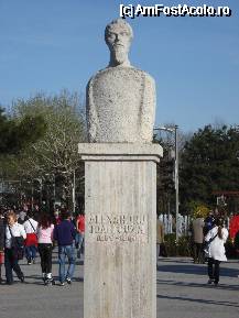 [P01] Intrarea principala in parc : statuia lui A.I.Cuza » foto by ionescunic
 - 
<span class="allrVoted glyphicon glyphicon-heart hidden" id="av65108"></span>
<a class="m-l-10 hidden" id="sv65108" onclick="voting_Foto_DelVot(,65108,3511)" role="button">șterge vot <span class="glyphicon glyphicon-remove"></span></a>
<a id="v965108" class=" c-red"  onclick="voting_Foto_SetVot(65108)" role="button"><span class="glyphicon glyphicon-heart-empty"></span> <b>LIKE</b> = Votează poza</a> <img class="hidden"  id="f65108W9" src="/imagini/loader.gif" border="0" /><span class="AjErrMes hidden" id="e65108ErM"></span>
