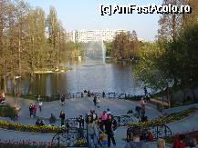 [P35] Belvederea spre lac si fantana arteziana » foto by ionescunic
 - 
<span class="allrVoted glyphicon glyphicon-heart hidden" id="av65142"></span>
<a class="m-l-10 hidden" id="sv65142" onclick="voting_Foto_DelVot(,65142,3511)" role="button">șterge vot <span class="glyphicon glyphicon-remove"></span></a>
<a id="v965142" class=" c-red"  onclick="voting_Foto_SetVot(65142)" role="button"><span class="glyphicon glyphicon-heart-empty"></span> <b>LIKE</b> = Votează poza</a> <img class="hidden"  id="f65142W9" src="/imagini/loader.gif" border="0" /><span class="AjErrMes hidden" id="e65142ErM"></span>