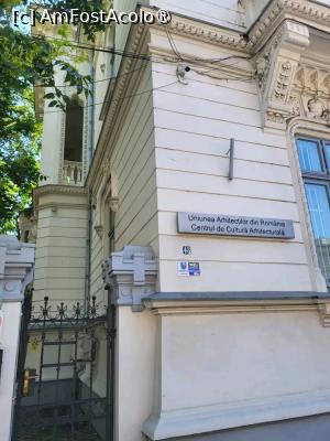 [P03] Centrul de Cultură Arhitecturală al UAR - intrarea în curte » foto by Carmen Ion
 - 
<span class="allrVoted glyphicon glyphicon-heart hidden" id="av1440624"></span>
<a class="m-l-10 hidden" id="sv1440624" onclick="voting_Foto_DelVot(,1440624,3511)" role="button">șterge vot <span class="glyphicon glyphicon-remove"></span></a>
<a id="v91440624" class=" c-red"  onclick="voting_Foto_SetVot(1440624)" role="button"><span class="glyphicon glyphicon-heart-empty"></span> <b>LIKE</b> = Votează poza</a> <img class="hidden"  id="f1440624W9" src="/imagini/loader.gif" border="0" /><span class="AjErrMes hidden" id="e1440624ErM"></span>