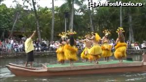 [P47] Canoe Pageant - Tahiti » foto by Dabator
 - 
<span class="allrVoted glyphicon glyphicon-heart hidden" id="av582962"></span>
<a class="m-l-10 hidden" id="sv582962" onclick="voting_Foto_DelVot(,582962,3551)" role="button">șterge vot <span class="glyphicon glyphicon-remove"></span></a>
<a id="v9582962" class=" c-red"  onclick="voting_Foto_SetVot(582962)" role="button"><span class="glyphicon glyphicon-heart-empty"></span> <b>LIKE</b> = Votează poza</a> <img class="hidden"  id="f582962W9" src="/imagini/loader.gif" border="0" /><span class="AjErrMes hidden" id="e582962ErM"></span>