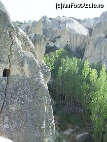 [P20] Cappadocia – Stanci si pe alocuri vegetatie. » foto by iulianic
 - 
<span class="allrVoted glyphicon glyphicon-heart hidden" id="av273106"></span>
<a class="m-l-10 hidden" id="sv273106" onclick="voting_Foto_DelVot(,273106,3573)" role="button">șterge vot <span class="glyphicon glyphicon-remove"></span></a>
<a id="v9273106" class=" c-red"  onclick="voting_Foto_SetVot(273106)" role="button"><span class="glyphicon glyphicon-heart-empty"></span> <b>LIKE</b> = Votează poza</a> <img class="hidden"  id="f273106W9" src="/imagini/loader.gif" border="0" /><span class="AjErrMes hidden" id="e273106ErM"></span>