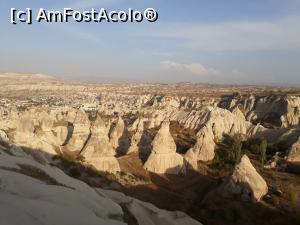 [P08] Panorama Göreme, un punct de view, primul de care am dat cu ochii când am intrat în Göreme.  » foto by Aurici
 - 
<span class="allrVoted glyphicon glyphicon-heart hidden" id="av1056494"></span>
<a class="m-l-10 hidden" id="sv1056494" onclick="voting_Foto_DelVot(,1056494,3573)" role="button">șterge vot <span class="glyphicon glyphicon-remove"></span></a>
<a id="v91056494" class=" c-red"  onclick="voting_Foto_SetVot(1056494)" role="button"><span class="glyphicon glyphicon-heart-empty"></span> <b>LIKE</b> = Votează poza</a> <img class="hidden"  id="f1056494W9" src="/imagini/loader.gif" border="0" /><span class="AjErrMes hidden" id="e1056494ErM"></span>