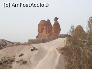 [P29] Turul rosu - Valea Imaginației (Devrent, Imagination Valley). Cea mai reprezentativă este cămila care se află pe toate materialele de promovare ale Cappadociei.  » foto by Aurici
 - 
<span class="allrVoted glyphicon glyphicon-heart hidden" id="av1056836"></span>
<a class="m-l-10 hidden" id="sv1056836" onclick="voting_Foto_DelVot(,1056836,3573)" role="button">șterge vot <span class="glyphicon glyphicon-remove"></span></a>
<a id="v91056836" class=" c-red"  onclick="voting_Foto_SetVot(1056836)" role="button"><span class="glyphicon glyphicon-heart-empty"></span> <b>LIKE</b> = Votează poza</a> <img class="hidden"  id="f1056836W9" src="/imagini/loader.gif" border="0" /><span class="AjErrMes hidden" id="e1056836ErM"></span>