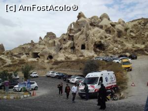 [P56] La ieşire din Muzeul în Aer Liber Göreme aveam chiar şi o ambulanţă pentru cazuri extreme » foto by irinad
 - 
<span class="allrVoted glyphicon glyphicon-heart hidden" id="av912260"></span>
<a class="m-l-10 hidden" id="sv912260" onclick="voting_Foto_DelVot(,912260,3573)" role="button">șterge vot <span class="glyphicon glyphicon-remove"></span></a>
<a id="v9912260" class=" c-red"  onclick="voting_Foto_SetVot(912260)" role="button"><span class="glyphicon glyphicon-heart-empty"></span> <b>LIKE</b> = Votează poza</a> <img class="hidden"  id="f912260W9" src="/imagini/loader.gif" border="0" /><span class="AjErrMes hidden" id="e912260ErM"></span>