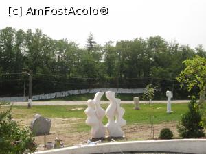 [P21] Forest Retreat&Spa- Statuile donate comunei Maciuca vor fi integrate in parc.  » foto by Floria
 - 
<span class="allrVoted glyphicon glyphicon-heart hidden" id="av801927"></span>
<a class="m-l-10 hidden" id="sv801927" onclick="voting_Foto_DelVot(,801927,3601)" role="button">șterge vot <span class="glyphicon glyphicon-remove"></span></a>
<a id="v9801927" class=" c-red"  onclick="voting_Foto_SetVot(801927)" role="button"><span class="glyphicon glyphicon-heart-empty"></span> <b>LIKE</b> = Votează poza</a> <img class="hidden"  id="f801927W9" src="/imagini/loader.gif" border="0" /><span class="AjErrMes hidden" id="e801927ErM"></span>