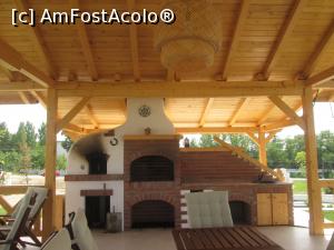[P22] Forest Retreat&Spa- Cuptorul din foisor.  » foto by Floria
 - 
<span class="allrVoted glyphicon glyphicon-heart hidden" id="av801928"></span>
<a class="m-l-10 hidden" id="sv801928" onclick="voting_Foto_DelVot(,801928,3601)" role="button">șterge vot <span class="glyphicon glyphicon-remove"></span></a>
<a id="v9801928" class=" c-red"  onclick="voting_Foto_SetVot(801928)" role="button"><span class="glyphicon glyphicon-heart-empty"></span> <b>LIKE</b> = Votează poza</a> <img class="hidden"  id="f801928W9" src="/imagini/loader.gif" border="0" /><span class="AjErrMes hidden" id="e801928ErM"></span>
