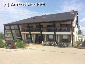 [P40] Forest Retreat&Spa-Pensiunea vazuta dinspre parcare.  » foto by Floria
 - 
<span class="allrVoted glyphicon glyphicon-heart hidden" id="av801946"></span>
<a class="m-l-10 hidden" id="sv801946" onclick="voting_Foto_DelVot(,801946,3601)" role="button">șterge vot <span class="glyphicon glyphicon-remove"></span></a>
<a id="v9801946" class=" c-red"  onclick="voting_Foto_SetVot(801946)" role="button"><span class="glyphicon glyphicon-heart-empty"></span> <b>LIKE</b> = Votează poza</a> <img class="hidden"  id="f801946W9" src="/imagini/loader.gif" border="0" /><span class="AjErrMes hidden" id="e801946ErM"></span>