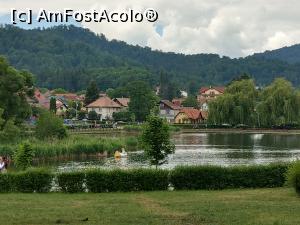 [P04] Lacul Noua, văzut dinspre locul amenajat pentru picnic.  » foto by maryka
 - 
<span class="allrVoted glyphicon glyphicon-heart hidden" id="av968013"></span>
<a class="m-l-10 hidden" id="sv968013" onclick="voting_Foto_DelVot(,968013,3615)" role="button">șterge vot <span class="glyphicon glyphicon-remove"></span></a>
<a id="v9968013" class=" c-red"  onclick="voting_Foto_SetVot(968013)" role="button"><span class="glyphicon glyphicon-heart-empty"></span> <b>LIKE</b> = Votează poza</a> <img class="hidden"  id="f968013W9" src="/imagini/loader.gif" border="0" /><span class="AjErrMes hidden" id="e968013ErM"></span>