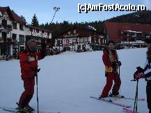 [P13] Prima mea ora de ski. Se vede dupa cum stateam pe skiuri :) » foto by ramonav23
 - 
<span class="allrVoted glyphicon glyphicon-heart hidden" id="av177788"></span>
<a class="m-l-10 hidden" id="sv177788" onclick="voting_Foto_DelVot(,177788,3677)" role="button">șterge vot <span class="glyphicon glyphicon-remove"></span></a>
<a id="v9177788" class=" c-red"  onclick="voting_Foto_SetVot(177788)" role="button"><span class="glyphicon glyphicon-heart-empty"></span> <b>LIKE</b> = Votează poza</a> <img class="hidden"  id="f177788W9" src="/imagini/loader.gif" border="0" /><span class="AjErrMes hidden" id="e177788ErM"></span>