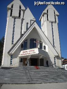 P04 [SEP-2010] Biserica ortodoxa din Predeal ...cea de care eu zic ca are o arhitectura mai futurista