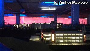 [P03] MiniWorld. Rotterdamul vazut noaptea, jocuri de lumini la muzeul din apropierea Central Station.  » foto by florintoma
 - 
<span class="allrVoted glyphicon glyphicon-heart hidden" id="av561395"></span>
<a class="m-l-10 hidden" id="sv561395" onclick="voting_Foto_DelVot(,561395,3679)" role="button">șterge vot <span class="glyphicon glyphicon-remove"></span></a>
<a id="v9561395" class=" c-red"  onclick="voting_Foto_SetVot(561395)" role="button"><span class="glyphicon glyphicon-heart-empty"></span> <b>LIKE</b> = Votează poza</a> <img class="hidden"  id="f561395W9" src="/imagini/loader.gif" border="0" /><span class="AjErrMes hidden" id="e561395ErM"></span>