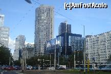 [P07] O superba intersectie intre b-dul Hofplein si Hollywood Music Hall din Rotterdam » foto by ileanaxperta*
 - 
<span class="allrVoted glyphicon glyphicon-heart hidden" id="av171742"></span>
<a class="m-l-10 hidden" id="sv171742" onclick="voting_Foto_DelVot(,171742,3679)" role="button">șterge vot <span class="glyphicon glyphicon-remove"></span></a>
<a id="v9171742" class=" c-red"  onclick="voting_Foto_SetVot(171742)" role="button"><span class="glyphicon glyphicon-heart-empty"></span> <b>LIKE</b> = Votează poza</a> <img class="hidden"  id="f171742W9" src="/imagini/loader.gif" border="0" /><span class="AjErrMes hidden" id="e171742ErM"></span>