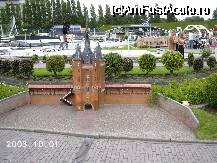 [P13] replica Porţii oraşului (Sassenpoort) Zwolle » foto by Costi
 - 
<span class="allrVoted glyphicon glyphicon-heart hidden" id="av24291"></span>
<a class="m-l-10 hidden" id="sv24291" onclick="voting_Foto_DelVot(,24291,3707)" role="button">șterge vot <span class="glyphicon glyphicon-remove"></span></a>
<a id="v924291" class=" c-red"  onclick="voting_Foto_SetVot(24291)" role="button"><span class="glyphicon glyphicon-heart-empty"></span> <b>LIKE</b> = Votează poza</a> <img class="hidden"  id="f24291W9" src="/imagini/loader.gif" border="0" /><span class="AjErrMes hidden" id="e24291ErM"></span>
