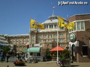 [P21] Hotlul Kurhaus - Scheveningen. » foto by Mihai18
 - 
<span class="allrVoted glyphicon glyphicon-heart hidden" id="av644206"></span>
<a class="m-l-10 hidden" id="sv644206" onclick="voting_Foto_DelVot(,644206,3707)" role="button">șterge vot <span class="glyphicon glyphicon-remove"></span></a>
<a id="v9644206" class=" c-red"  onclick="voting_Foto_SetVot(644206)" role="button"><span class="glyphicon glyphicon-heart-empty"></span> <b>LIKE</b> = Votează poza</a> <img class="hidden"  id="f644206W9" src="/imagini/loader.gif" border="0" /><span class="AjErrMes hidden" id="e644206ErM"></span>