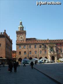 P03 [MAR-2011] Piazza Magiorre cea mai veche si renumita piata