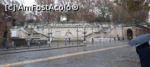 P04 [DEC-2022] Bologna, Piazza XX Settembre, Fontana della Ninfa, în stânga se vede puțin din Castello Galliera, se merge spre porticurile de pe Via dell Independenza