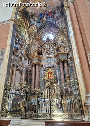 [P23] Basilica di San Petronio - interiorul » foto by Carmen Ion
 - 
<span class="allrVoted glyphicon glyphicon-heart hidden" id="av1537866"></span>
<a class="m-l-10 hidden" id="sv1537866" onclick="voting_Foto_DelVot(,1537866,3721)" role="button">șterge vot <span class="glyphicon glyphicon-remove"></span></a>
<a id="v91537866" class=" c-red"  onclick="voting_Foto_SetVot(1537866)" role="button"><span class="glyphicon glyphicon-heart-empty"></span> <b>LIKE</b> = Votează poza</a> <img class="hidden"  id="f1537866W9" src="/imagini/loader.gif" border="0" /><span class="AjErrMes hidden" id="e1537866ErM"></span>