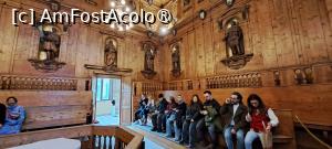 [P60] Teatro Anatomico, acultând explicațiile Elenei » foto by irinad
 - 
<span class="allrVoted glyphicon glyphicon-heart hidden" id="av1521436"></span>
<a class="m-l-10 hidden" id="sv1521436" onclick="voting_Foto_DelVot(,1521436,3721)" role="button">șterge vot <span class="glyphicon glyphicon-remove"></span></a>
<a id="v91521436" class=" c-red"  onclick="voting_Foto_SetVot(1521436)" role="button"><span class="glyphicon glyphicon-heart-empty"></span> <b>LIKE</b> = Votează poza</a> <img class="hidden"  id="f1521436W9" src="/imagini/loader.gif" border="0" /><span class="AjErrMes hidden" id="e1521436ErM"></span>