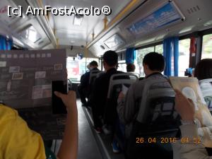 [P03] Xi'an, În autobuz spre Războinicii de Teracotă cu pliante în limba chineză » foto by mprofeanu
 - 
<span class="allrVoted glyphicon glyphicon-heart hidden" id="av813619"></span>
<a class="m-l-10 hidden" id="sv813619" onclick="voting_Foto_DelVot(,813619,3731)" role="button">șterge vot <span class="glyphicon glyphicon-remove"></span></a>
<a id="v9813619" class=" c-red"  onclick="voting_Foto_SetVot(813619)" role="button"><span class="glyphicon glyphicon-heart-empty"></span> <b>LIKE</b> = Votează poza</a> <img class="hidden"  id="f813619W9" src="/imagini/loader.gif" border="0" /><span class="AjErrMes hidden" id="e813619ErM"></span>