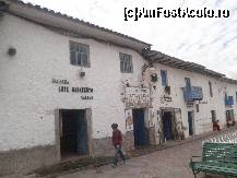 [P05] galerii de arta din piata San Blas » foto by grecudoina
 - 
<span class="allrVoted glyphicon glyphicon-heart hidden" id="av399677"></span>
<a class="m-l-10 hidden" id="sv399677" onclick="voting_Foto_DelVot(,399677,3739)" role="button">șterge vot <span class="glyphicon glyphicon-remove"></span></a>
<a id="v9399677" class=" c-red"  onclick="voting_Foto_SetVot(399677)" role="button"><span class="glyphicon glyphicon-heart-empty"></span> <b>LIKE</b> = Votează poza</a> <img class="hidden"  id="f399677W9" src="/imagini/loader.gif" border="0" /><span class="AjErrMes hidden" id="e399677ErM"></span>
