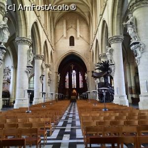 [P23] Bruxelles, Biserica Maica Domnului de la Capelă, Nava centrală cu multe statui văzută spre Altar » foto by mprofeanu
 - 
<span class="allrVoted glyphicon glyphicon-heart hidden" id="av1457920"></span>
<a class="m-l-10 hidden" id="sv1457920" onclick="voting_Foto_DelVot(,1457920,3768)" role="button">șterge vot <span class="glyphicon glyphicon-remove"></span></a>
<a id="v91457920" class=" c-red"  onclick="voting_Foto_SetVot(1457920)" role="button"><span class="glyphicon glyphicon-heart-empty"></span> <b>LIKE</b> = Votează poza</a> <img class="hidden"  id="f1457920W9" src="/imagini/loader.gif" border="0" /><span class="AjErrMes hidden" id="e1457920ErM"></span>