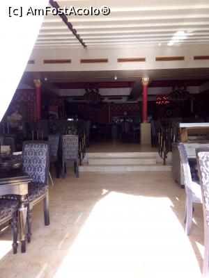 [P37] Eforie Nord, Bulevardul Republicii, Restaurant Chandellier,  » foto by danaeldreny*
 - 
<span class="allrVoted glyphicon glyphicon-heart hidden" id="av857978"></span>
<a class="m-l-10 hidden" id="sv857978" onclick="voting_Foto_DelVot(,857978,3771)" role="button">șterge vot <span class="glyphicon glyphicon-remove"></span></a>
<a id="v9857978" class=" c-red"  onclick="voting_Foto_SetVot(857978)" role="button"><span class="glyphicon glyphicon-heart-empty"></span> <b>LIKE</b> = Votează poza</a> <img class="hidden"  id="f857978W9" src="/imagini/loader.gif" border="0" /><span class="AjErrMes hidden" id="e857978ErM"></span>