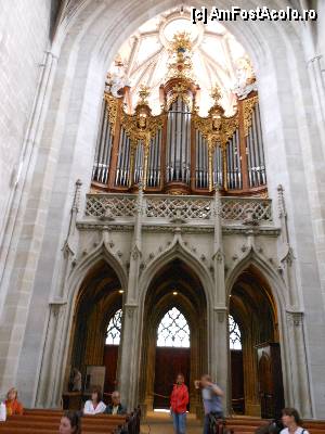 [P37] Berna - Münster sau Catedrala St. Vincent, interior.  » foto by iulianic
 - 
<span class="allrVoted glyphicon glyphicon-heart hidden" id="av412212"></span>
<a class="m-l-10 hidden" id="sv412212" onclick="voting_Foto_DelVot(,412212,3785)" role="button">șterge vot <span class="glyphicon glyphicon-remove"></span></a>
<a id="v9412212" class=" c-red"  onclick="voting_Foto_SetVot(412212)" role="button"><span class="glyphicon glyphicon-heart-empty"></span> <b>LIKE</b> = Votează poza</a> <img class="hidden"  id="f412212W9" src="/imagini/loader.gif" border="0" /><span class="AjErrMes hidden" id="e412212ErM"></span>