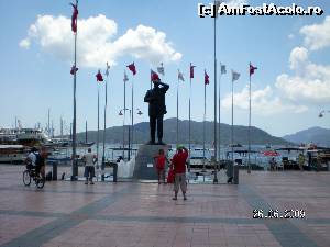 [P05] Cel mai de seamă reper din Marmaris: statuia lui Atatürk » foto by irinad
 - 
<span class="allrVoted glyphicon glyphicon-heart hidden" id="av614055"></span>
<a class="m-l-10 hidden" id="sv614055" onclick="voting_Foto_DelVot(,614055,3806)" role="button">șterge vot <span class="glyphicon glyphicon-remove"></span></a>
<a id="v9614055" class=" c-red"  onclick="voting_Foto_SetVot(614055)" role="button"><span class="glyphicon glyphicon-heart-empty"></span> <b>LIKE</b> = Votează poza</a> <img class="hidden"  id="f614055W9" src="/imagini/loader.gif" border="0" /><span class="AjErrMes hidden" id="e614055ErM"></span>