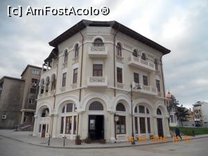 [P24] Casa Damadian, acum un pub binecunoscut, dar închis după tragedia din Colectiv » foto by pepsi70ro
 - 
<span class="allrVoted glyphicon glyphicon-heart hidden" id="av722344"></span>
<a class="m-l-10 hidden" id="sv722344" onclick="voting_Foto_DelVot(,722344,3820)" role="button">șterge vot <span class="glyphicon glyphicon-remove"></span></a>
<a id="v9722344" class=" c-red"  onclick="voting_Foto_SetVot(722344)" role="button"><span class="glyphicon glyphicon-heart-empty"></span> <b>LIKE</b> = Votează poza</a> <img class="hidden"  id="f722344W9" src="/imagini/loader.gif" border="0" /><span class="AjErrMes hidden" id="e722344ErM"></span>