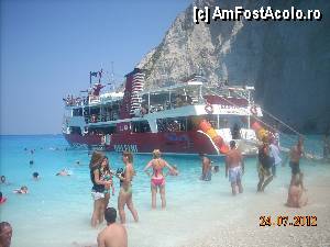 [P06] Navagio Beach » foto by moraru_bianca
 - 
<span class="allrVoted glyphicon glyphicon-heart hidden" id="av349059"></span>
<a class="m-l-10 hidden" id="sv349059" onclick="voting_Foto_DelVot(,349059,3858)" role="button">șterge vot <span class="glyphicon glyphicon-remove"></span></a>
<a id="v9349059" class=" c-red"  onclick="voting_Foto_SetVot(349059)" role="button"><span class="glyphicon glyphicon-heart-empty"></span> <b>LIKE</b> = Votează poza</a> <img class="hidden"  id="f349059W9" src="/imagini/loader.gif" border="0" /><span class="AjErrMes hidden" id="e349059ErM"></span>