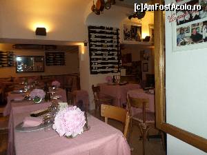 [P31] restaurant cochet din Capri, poftiti la masa, portofelul este plin??  » foto by amero
 - 
<span class="allrVoted glyphicon glyphicon-heart hidden" id="av567719"></span>
<a class="m-l-10 hidden" id="sv567719" onclick="voting_Foto_DelVot(,567719,3887)" role="button">șterge vot <span class="glyphicon glyphicon-remove"></span></a>
<a id="v9567719" class=" c-red"  onclick="voting_Foto_SetVot(567719)" role="button"><span class="glyphicon glyphicon-heart-empty"></span> <b>LIKE</b> = Votează poza</a> <img class="hidden"  id="f567719W9" src="/imagini/loader.gif" border="0" /><span class="AjErrMes hidden" id="e567719ErM"></span>