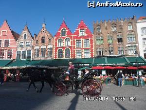 [P06] In Grote Markt trasurile sunt luate cu asalt de turistii dornici sa faca o plimbare » foto by amero
 - 
<span class="allrVoted glyphicon glyphicon-heart hidden" id="av553214"></span>
<a class="m-l-10 hidden" id="sv553214" onclick="voting_Foto_DelVot(,553214,3901)" role="button">șterge vot <span class="glyphicon glyphicon-remove"></span></a>
<a id="v9553214" class=" c-red"  onclick="voting_Foto_SetVot(553214)" role="button"><span class="glyphicon glyphicon-heart-empty"></span> <b>LIKE</b> = Votează poza</a> <img class="hidden"  id="f553214W9" src="/imagini/loader.gif" border="0" /><span class="AjErrMes hidden" id="e553214ErM"></span>