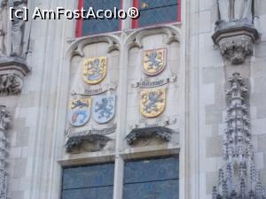 [P17] Embleme și blazoane pe fațada Primăriei din Bruges.  » foto by mihaelavoicu
 - 
<span class="allrVoted glyphicon glyphicon-heart hidden" id="av1057842"></span>
<a class="m-l-10 hidden" id="sv1057842" onclick="voting_Foto_DelVot(,1057842,3901)" role="button">șterge vot <span class="glyphicon glyphicon-remove"></span></a>
<a id="v91057842" class=" c-red"  onclick="voting_Foto_SetVot(1057842)" role="button"><span class="glyphicon glyphicon-heart-empty"></span> <b>LIKE</b> = Votează poza</a> <img class="hidden"  id="f1057842W9" src="/imagini/loader.gif" border="0" /><span class="AjErrMes hidden" id="e1057842ErM"></span>