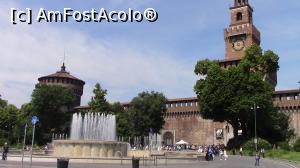 [P60] Piazza Castello. De la stanga la dreapta: Torre de Spirito Santo, Fontana Torta degli Sposi si Filarete Torre.  » foto by ovidiuyepi
 - 
<span class="allrVoted glyphicon glyphicon-heart hidden" id="av1155081"></span>
<a class="m-l-10 hidden" id="sv1155081" onclick="voting_Foto_DelVot(,1155081,3925)" role="button">șterge vot <span class="glyphicon glyphicon-remove"></span></a>
<a id="v91155081" class=" c-red"  onclick="voting_Foto_SetVot(1155081)" role="button"><span class="glyphicon glyphicon-heart-empty"></span> <b>LIKE</b> = Votează poza</a> <img class="hidden"  id="f1155081W9" src="/imagini/loader.gif" border="0" /><span class="AjErrMes hidden" id="e1155081ErM"></span>